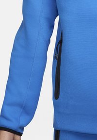 Nike Sportswear Fleecejacke - light photo blue black