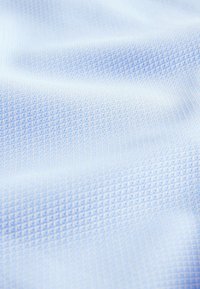 Next TRIMMED FIT SINGLE CUFF - REGULAR FIT - Camicia - light blue