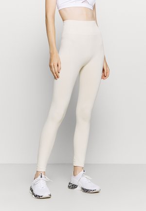 HIGH WAIST SEAMLESS LEGGINGS - Punčochy - beige