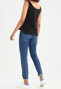 adidas Originals Linne - black