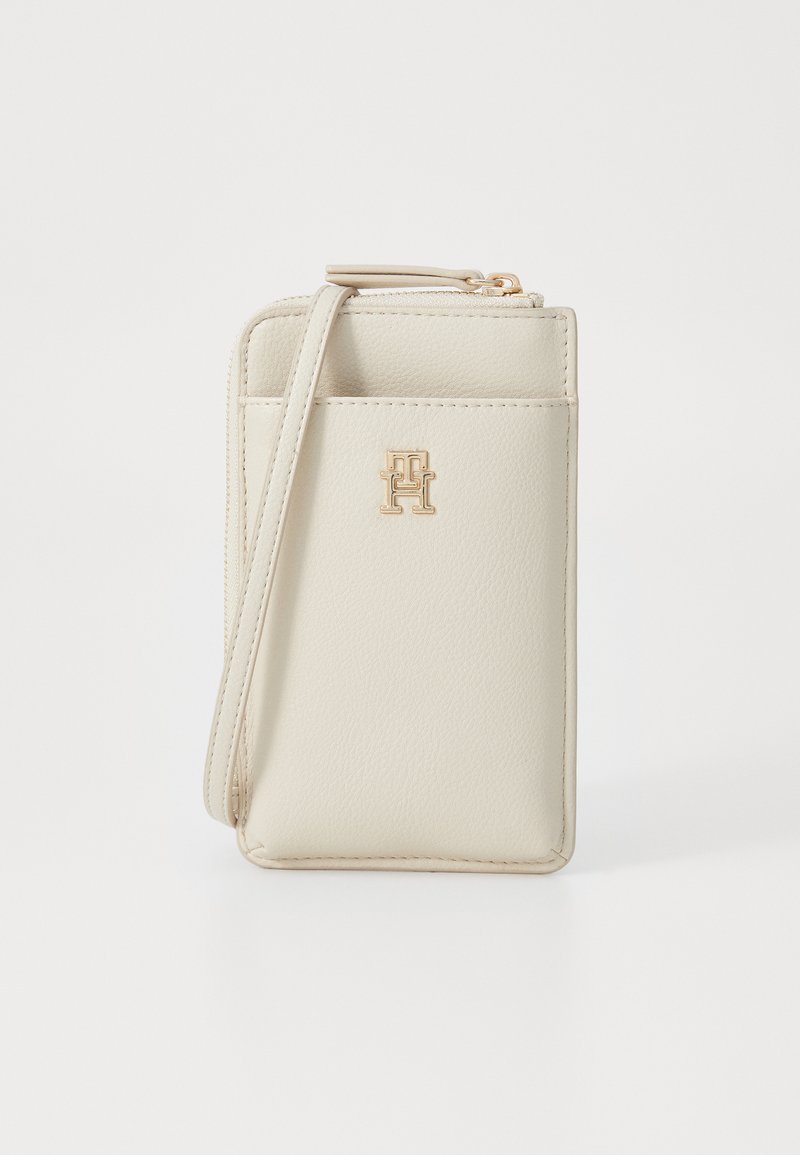 Tommy Hilfiger - DISTINCT PHONE WALLET - Phone case - classic beige, Enlarge