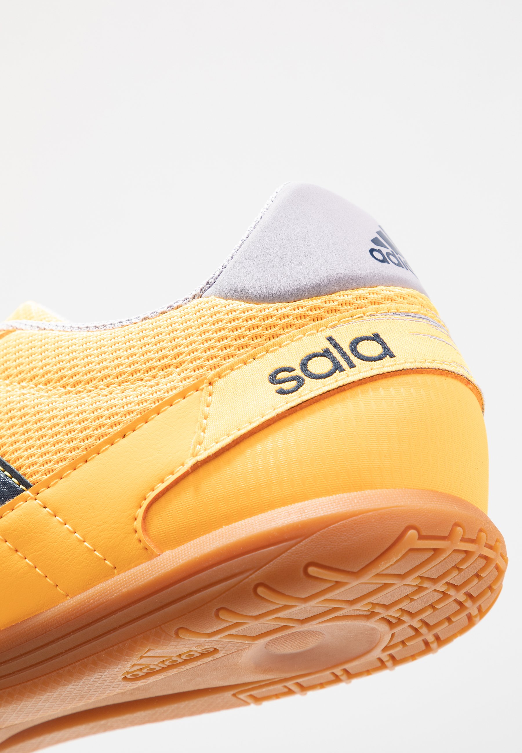 sala football boots