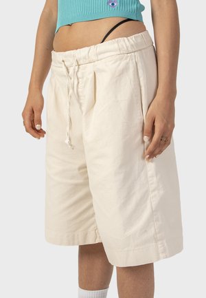 UNISEX RELAXED CANVAS PLEATED - Shorts - ivory