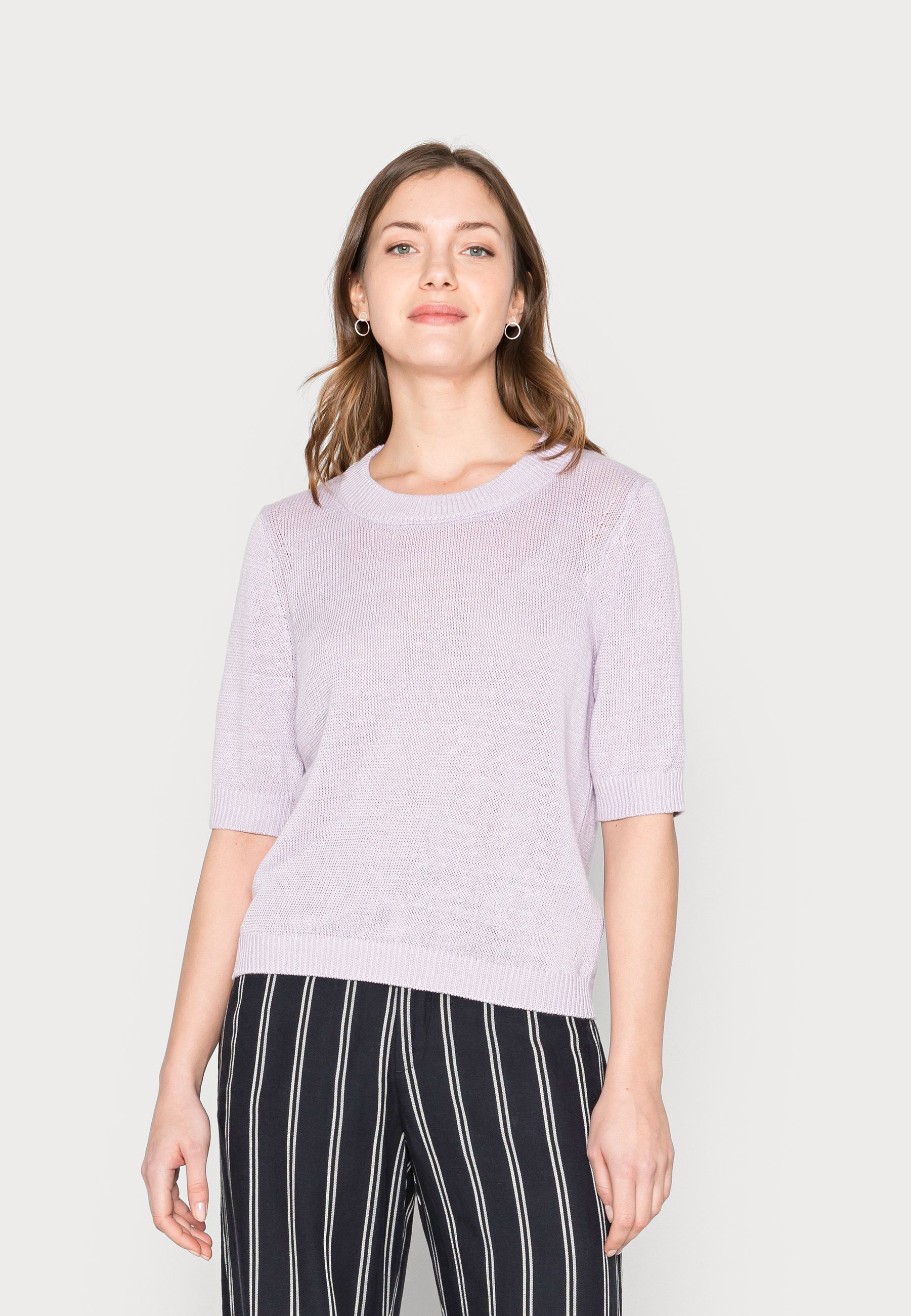 petal jumper