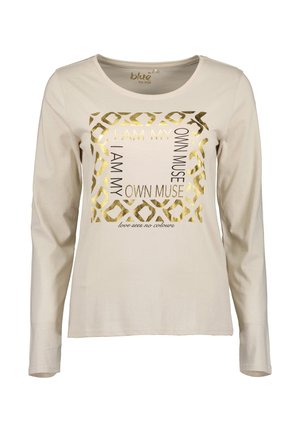 - T-shirt z nadrukiem