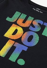 Nike Sportswear CLUB REVEALED - Camisola de manga comprida - black