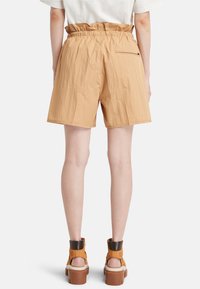Timberland UTILITY - Shorts - light wheat boot