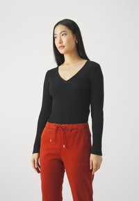 Max Mara Leisure CALCIO - Pulover - nero