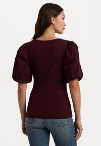 Lauren Ralph Lauren STRETCH COTTON BALLOON SLEEVE TEE - T-shirt med print - pinot noir