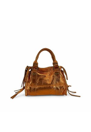 Sac à main en bronze métallique brillant avec double poignée supérieure, pampilles latérales et détails de sangle verticale à l'avant sur fond blanc.