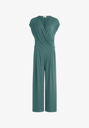 Ärmelloser türkisfarbener Jumpsuit mit V-Ausschnitt und Wickeloberteil sowie weitem Bein, aus weichem, fließendem Stoff.