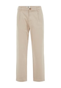 Pantaloni din bumbac bej cu un design drept, având pliseuri frontale, închidere cu un singur nasture și buzunare laterale.