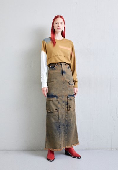 GCDS SKIRT - Τζιν φούστα - brown