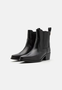 Tommy Hilfiger Cowboy/biker ankle boot - black