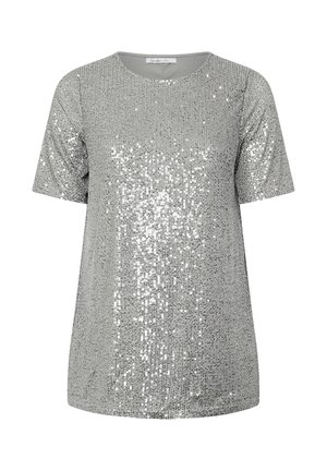 Maglietta corta argentata con maniche corte, coperta di paillettes, con scollatura rotonda. Il tessuto ha una texture liscia e una finitura lucida.