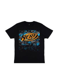 T-shirt in cotone nero con un design pixelato che presenta accenti blu e grigi e un logo "NERF" arancione al centro.