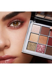 KIKO Milano GLAMOUR MULTI FINISH EYESHADOW PALETTE - Oogschaduwpalet - 03 burgundy notes