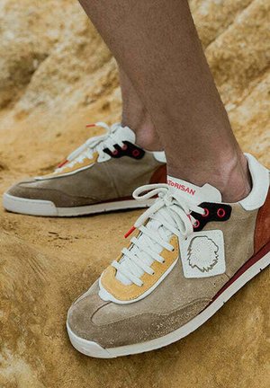 SATORISAN, UNISEX - Zapatillas - driftwood