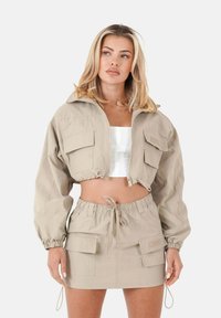 Unselected, beige