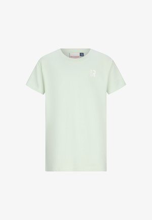 Lichtgroen T-shirt met korte mouwen en ronde hals, met een klein wit Retour Jeans-logo op de linkerborst en een maatlabel aan de binnenkant van de hals.