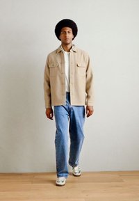 Lindbergh TEXTURED OVERSHIRT - Light jacket - stone