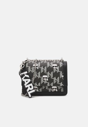 IKONIK MONOGRAM FLAP - Taška s příčným popruhem - black
