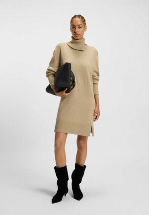 FERINGATESSA - Strickkleid - brown twelve