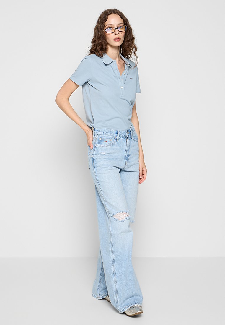 SLIM FIT
