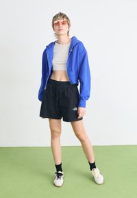 Thumbnail Image 3