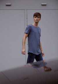 Lee SHAPED TEE - T-shirt básica - washed grey