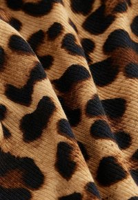 Next REGULAR FIT - Bluză cu mânecă lungă - leopard print