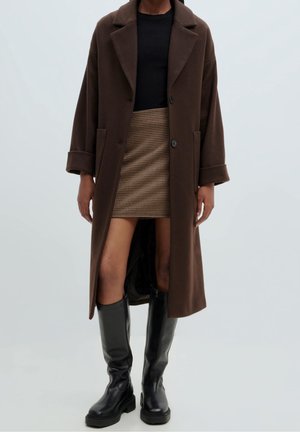 Trench - brown