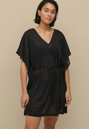 Abito coprente nero trasparente con scollatura a V, maniche corte, cintura regolabile in vita e spacchi laterali, realizzato in tessuto leggero.