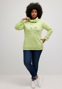 Ulla Popken MIT STEHKRAGEN RAGLANFORM LANGE ÄRMEL  - Sudadera - khaki