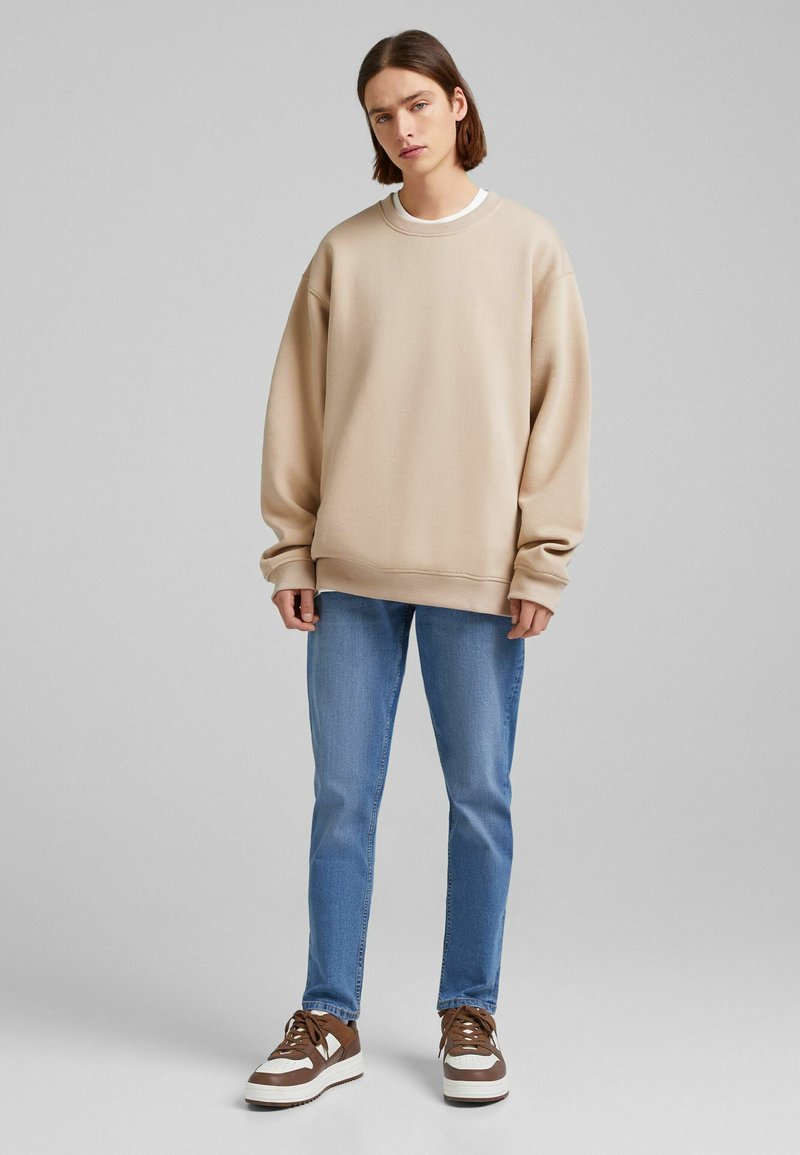 Herren T-Shirts & Polos | Bershka Jeans Straight Leg light blue denim/light-blue denim - DT09500 Herren T-Shirts & Polos | Bershka Jeans Straight Leg light blue denim/light-blue denim - DT09500