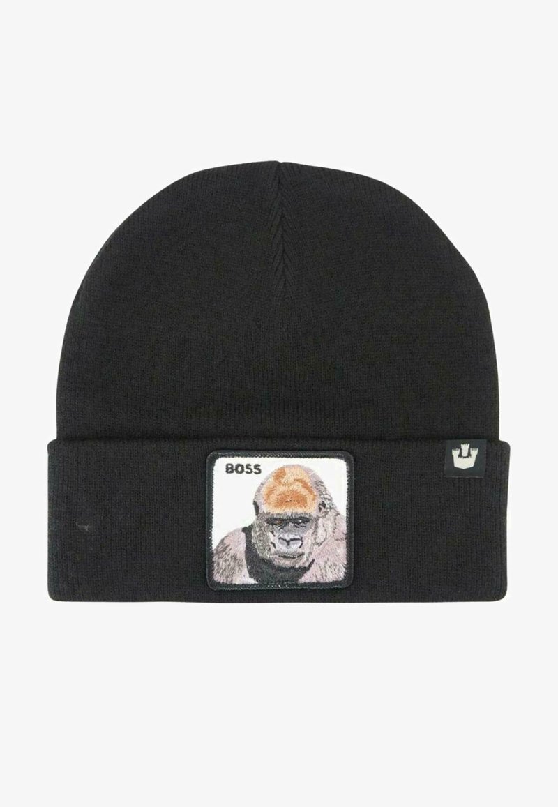 Berretto in maglia nera con un patch quadrato che presenta un'illustrazione di un gorilla e il testo "BOSS", accompagnato da un logo sul lato.