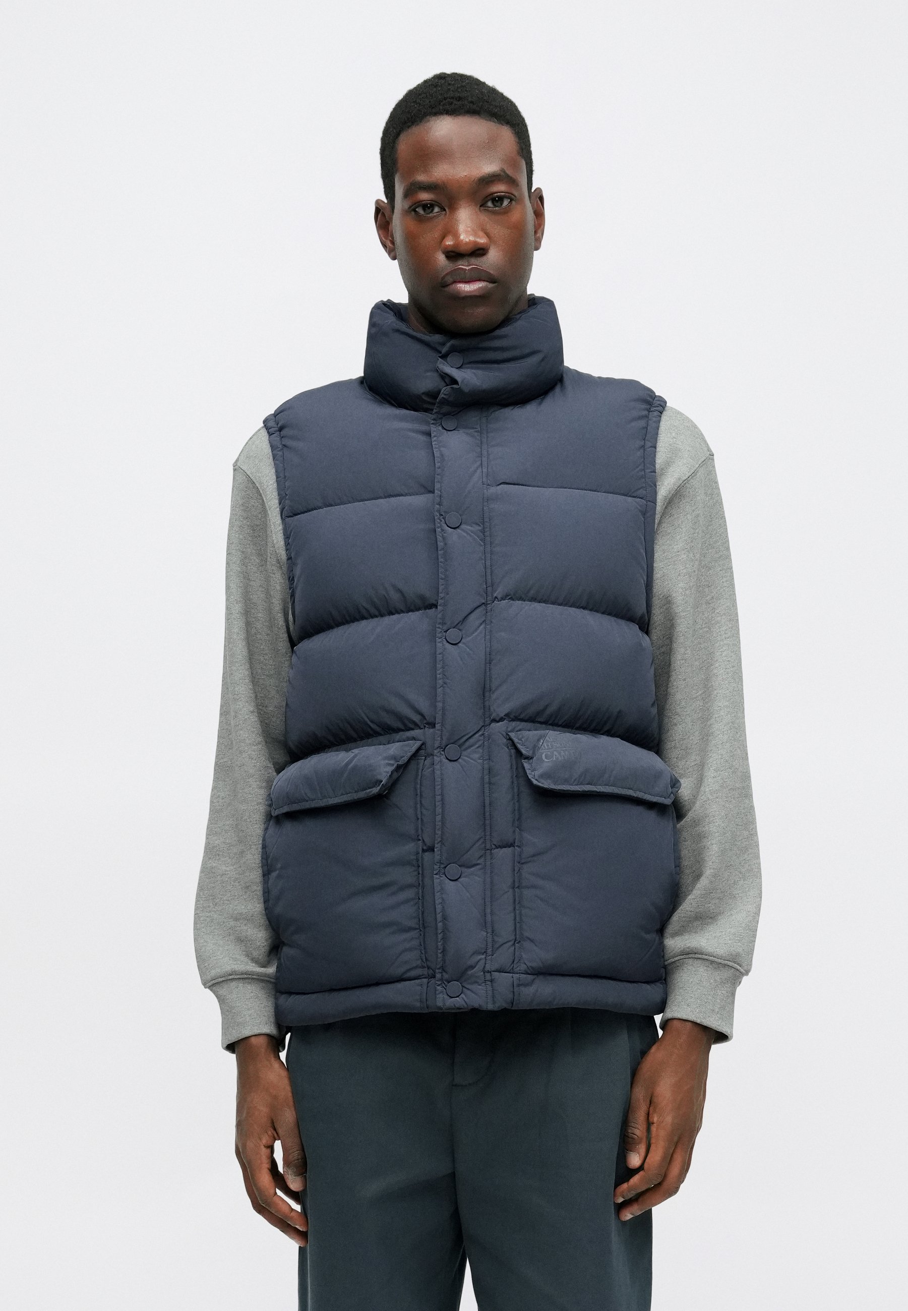 Maison Kitsuné Men's Sleeveless Puffer Vest – Lightweight Quilted