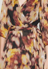 DKNY BALLOON SLEEVE FAUX WRAP GOWN - Kokteilikleit/peokleit - bricklane