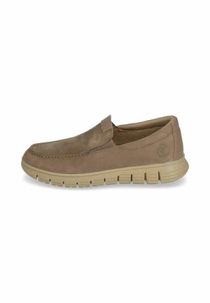 Scarpa casual marrone slip-on con tomaia cucita, collo imbottito, suola texturizzata e logo del marchio in rilievo sul lato del tallone.