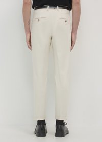 Calliope Chino - sabbia