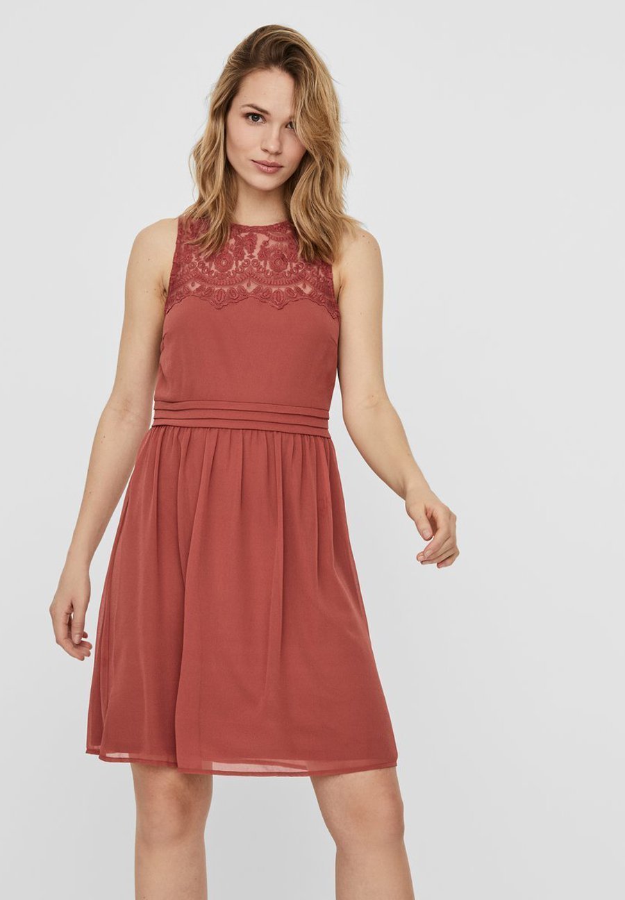 Vero Moda VMVANESSA SHORT DRESS - Cocktailkleid/festliches Kleid - cognac -  Zalando.de