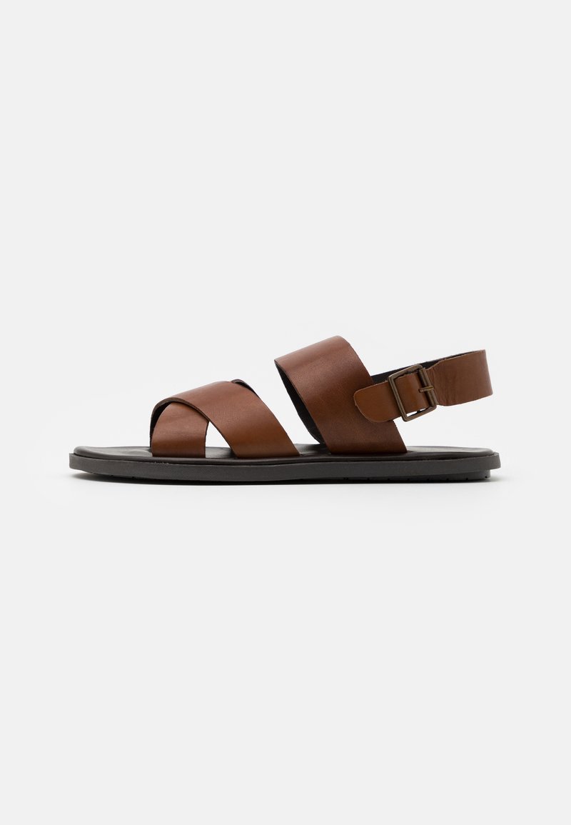 Pier One - UNISEX - Sandalai - cognac, Padidinti