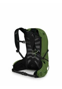 Sac à dos vert avec un panneau arrière en maille noire, des bretelles réglables et une poche zippée. Présente un design ergonomique et des coutures renforcées.