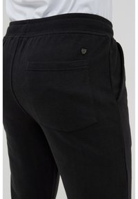 11 Project PREDISON REGULAR FIT - Jogginghose - black