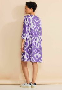 Street One MIT PRINT - Freizeitkleid - lila