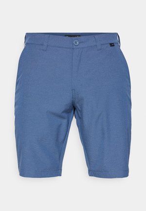 Pantaloni corti blu realizzati in tessuto testurizzato con taglio dritto. Presentano una chiusura con bottone e passanti per cintura. Nessun motivo o dettaglio visibile.