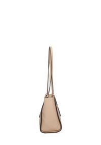 Borsa a spalla in pelle beige con superficie texture, forma affusolata, manici sottili e bordi neri a contrasto lungo le cuciture.