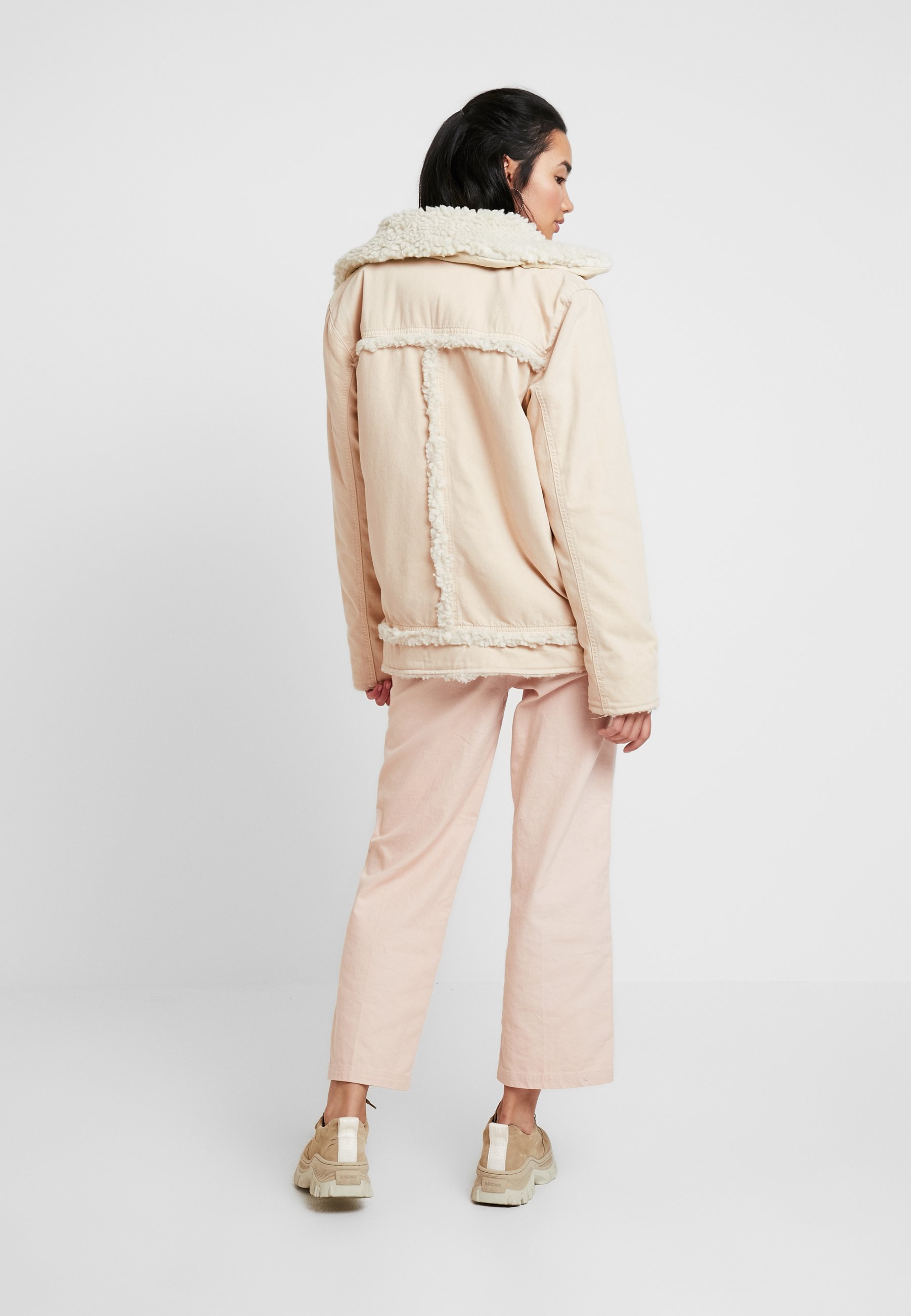 bdg sherpa jacket
