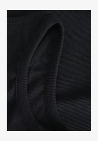 Δεν επιλέχθηκε, black