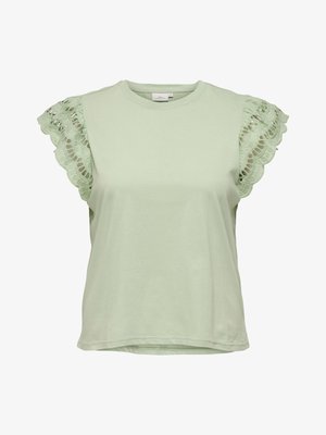 ONLY Carmakoma T-SHIRT CARMACY T-SHIRT - Triko s potiskem - laurel green